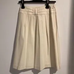 ノーリーズ　オフホワイト膝丈スカート　34サイズ