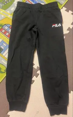 FILA スェットパンツ　キッズ