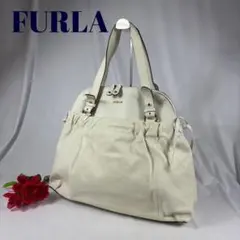FURLA フルラ　肩掛けトートバッグ　A4可　通勤通学　レザー　オフホワイト