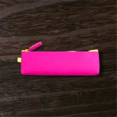 ピンクの筆箱 イエローファスナー付き