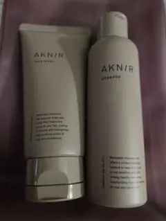 AKN/R 薬用ヘアトリートメント 300g 3個セット 今日まで価格 AKN/R 薬用ヘアトリートメント 300g 梨花さん