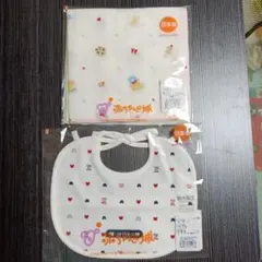 【新品】赤ちゃんの城　スタイ＆ガーゼハンカチ 34cm x 34cm 3枚セットのサムネイル
