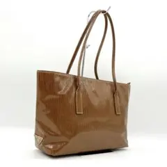 【PRADA】トートバッグ　三角ロゴプレート　パテントレザー　ブラウン　肩かけ