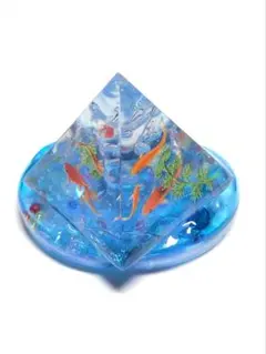レジンオブジェ☆金魚 ピラミッド型