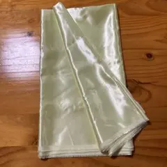 サテン生地　厚手　レモンイエロー