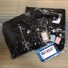 美品❗️①安室奈美恵FinalTour2018Blu-ray②25周年記念トランプ 2025年最新】安室奈美恵 トランプの人気アイテム - メルカリ