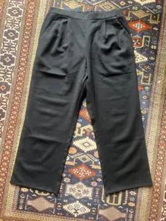 ブラックパンツ　ウエストゴム