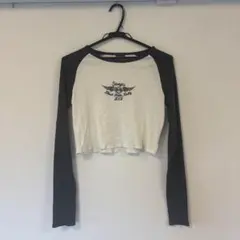 Brandy Melville ラグラン クロップド丈 長袖Tシャツ