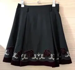 axes femme アクシーズファム フレアスカート 薔薇ベロア刺繍 ブラック