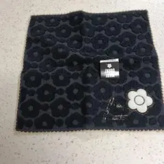 【新品】MARY QUANT タオルハンカチ ブラック デイジーのサムネイル
