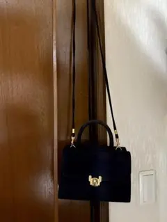 Item thumbnail for item 61595f3c-62c5-4f86-a83a-09d0a3b7d503