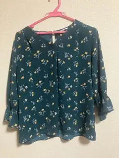 【断捨離】引退セールめちゃ安い【98】 GLACIER 花柄グリーンブラウス