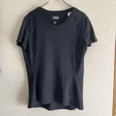 adidas ランニング　Tシャツ　軽量　涼しい　ブラック　黒　速乾