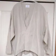 ベージュ ノーカラージャケット