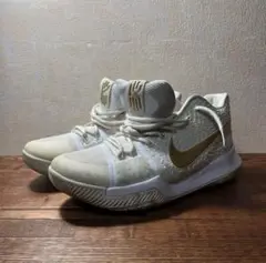Nike Kyrie 3 ホワイト/ゴールド　カイリー3
