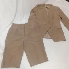 Item thumbnail for item b7ca757b-f1a9-42e6-b110-b81227b9d373