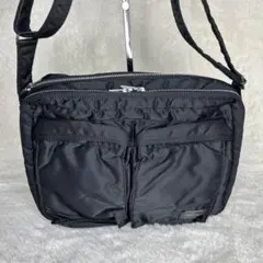 Item thumbnail for item 3b613481-c5cb-4518-bd10-b246de5cd74f