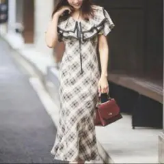 ✨24時間以内発送✨　リリアンカラット スクエアフリルマーメイドワンピース　M