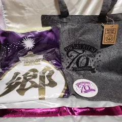 郷ひろみ　プレミアムシート　法被　ピンク　トートバッグ2025 郷ひろみさん 日本武道館2025 プレミアムシートはっぴ - メルカリ