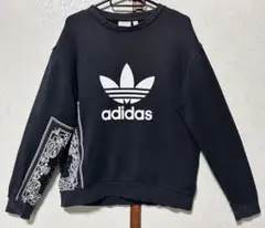 【adidas(くペイズリーバンダナ柄 トレーナー Mサイズ ブラック