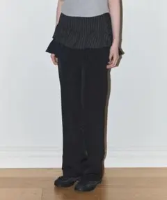 ILLIGO ツートンプリーツスカートパンツチャコール　Sサイズ ILLIGO ツートンプリーツスカートパンツチャコール - メルカリ