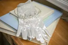 ウェディングティアラ・ネックレス・イヤリングセット