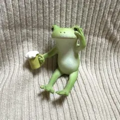 カエルのコポー ビールでほろ酔いのカエル