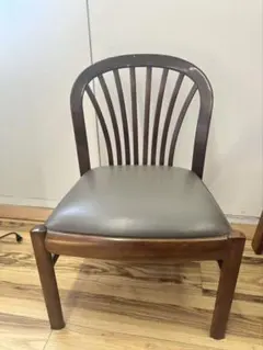 カリモク家具　木製　ダイニング椅子のサムネイル