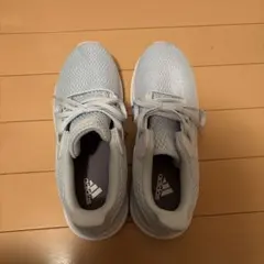 adidas ランニングシューズ ライトブルー 24cm