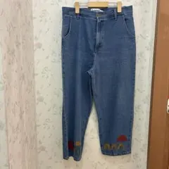 ホコモモラJocomomola デニムパンツ 刺繍入り42のサムネイル