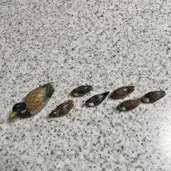 カモの置物