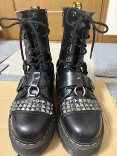 Dr.Martens JADON HI STUD 10 ジェイドン ハイスタッド