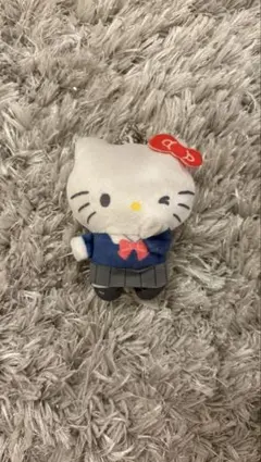 ハローキティガチャ 制服風キーホルダー