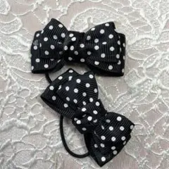 水玉模様のリボンヘアゴム