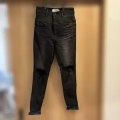 AZUL ダメージジーンズ