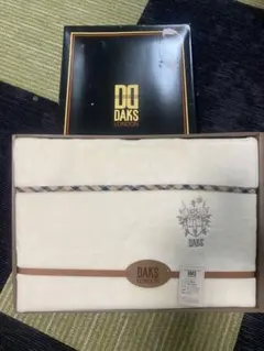 Item thumbnail for item 24bddbdf-71a5-4c3d-8f09-8e804601ada7