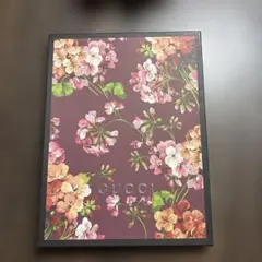 GUCCI 花柄ギフトボックス リボン付き
