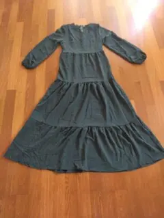 緑 グリーン 長袖ロングワンピース シンプル Sサイズ