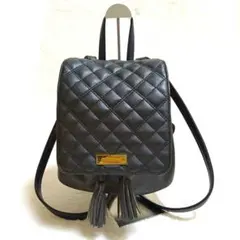 美品 THE EMPORIUM キルティングリュック 黒 エコレザー タッセルのサムネイル