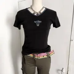 HardRockCAFE ロゴ刺繍 ちびT ピチT Vネック y2k 平成 黒のサムネイル