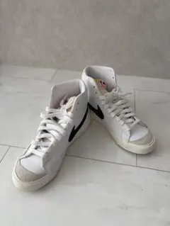 Nike Blazer Mid ホワイト/ブラック ハイカットスニーカー