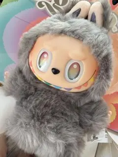 POP MART THE MONSTERS ぬいぐるみ マスコット グレー - メルカリ