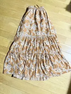最終値下げ！新品花柄ロングスカート　Ｌ