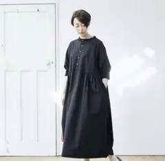 NARU ナル　ハンドベルワンピース　ブラック 黒 日本製 5分袖のサムネイル