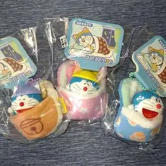 【3種セット】ドラえもん　おやすみPVCフィギュア　キーホルダー　どら焼き