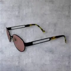 美品 イヴサンローラン ヴィンテージ サングラス フルリム オーバル型 ブラック