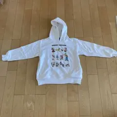 美品　ディズニーランド　ディズニーフレンズ パーカー ホワイト 140センチ