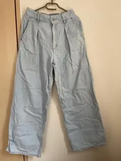 GU ライトブルー ワイドパンツ