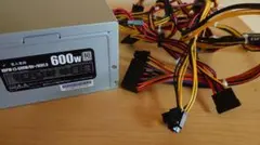 玄人志向 600W 電源 KRPW-L5-600W 80PLUS