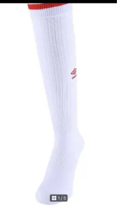 umbro ホワイト/レッド ストライプソックス 22-24 2足セット